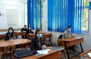 Elevii din clasele a XII-a, de la Colegiul „Gheorghe Lazăr” din București vor face doar materiile de Bac cu prezență fizică în programul de pilotare aprobat de minister.