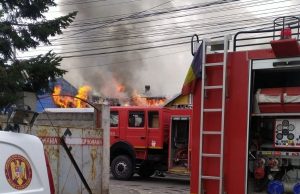 Incendiu la un Service auto din Mioveni Foto (descriptiv): ISU Ilfov