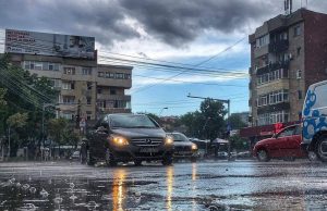 Atenție! Argeșul intră sub cod portocaliu de ploi abundente