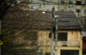 Bărbat găsit mort în fața blocului în care locuia, în Pitești Foto FB Poliția Română