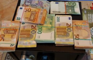 Un comisar de poliție nu poate justifica 1,2 milioane de lei, după ce a luat 3 milioane euro credit de la BRD