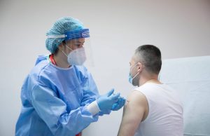 77.000 de doze din lotul suspect AstraZeneca au fost folosite în România