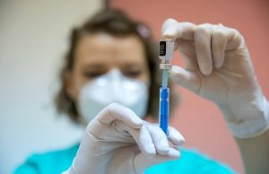 De astăzi devin disponibile listele de așteptare pentru programarea la vaccinare împotriva COVID-19