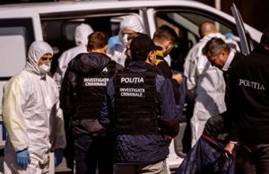 Mamă și fiu, uciși în curtea unei biserici. Criminalul, care a încercat să se sinucidă, a ieșit din operație