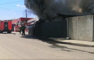 VIDEO: Explozie la un rezervor cu produse petroliere de lângă fosta platformă de la Bradu