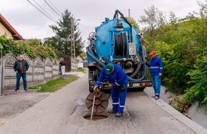 SEdC Mioveni: Lucrări de verificare și curățare efectuate de serviciul apă-canal