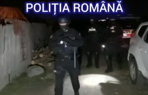 Doi puști, de 14 şi 17 ani, principalii suspecţi ai crimei din Pitești. Ce au găsit polițiștii la locuințele minorilor