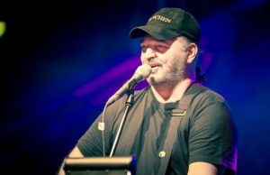 A murit cântărețul Victor Socaciu