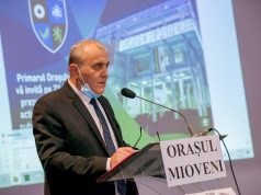 Primarul orașului Mioveni, reținut. Edilul este acuzat că ar fi cerut 30.000 de euro pentru a favoriza angajarea unui medic la noul spital din oraș. Filiala PSD Argeș a votat excluderea sa din partid. Cine este denunțătorul Foto: Facebook Primăria Orașului Mioveni