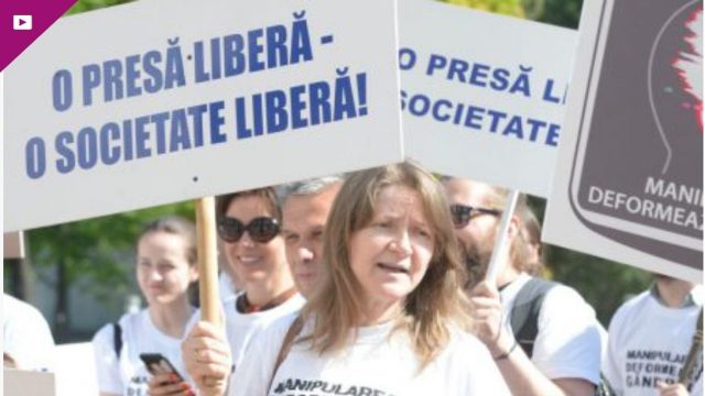 Jurnaliști din Republica Moldova și reprezentanți ai organizațiilor de media, de Zilele Libertății Presei, 3 mai 2018 / Sursa foto: ea.md