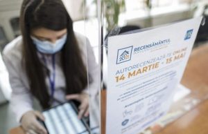 Unde se face autorecenzarea asistată în Mioveni. Punctele în care persoanele care nu au tehnologia necesară și nici adrese de e-mail sunt îndrumate Foto Facebook Primăria Mioveni