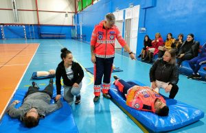 Mioveni: Cursuri de prim ajutor în cadrul unui parteneriat între Serviciul de Ambulanță Argeș și administrația locală