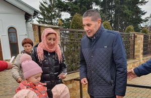 Primarul Comunei Bradu, Dan Stroe: „Pe 1 Martie vom fi din nou alături de dumneavoastră pentru a aduce un strop de primăvară tuturor brădencelor!” Dan Stroe, primarul comunei Bradu, mărțișoare 01 martie