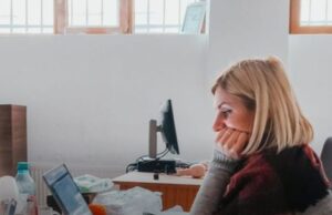 Poliția din Craiova pune presiune pe o jurnalistă din rețeaua PRESShub să-și dezvăluie sursele. Confidențialitatea surselor jurnalistice e apărată de CEDO