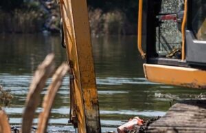 Bradu: S-a încheiat decolmatarea Dâmbovnicului, apa curgătoare de care se leagă istoria comunei