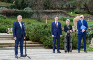 Grădina şi interiorul Palatului Cotroceni, deschise vizitatorilor, săptămânal, de vineri până duminică