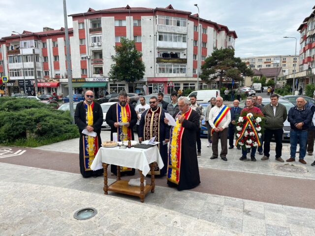 Ziua eroilor Primaria Topoloveni