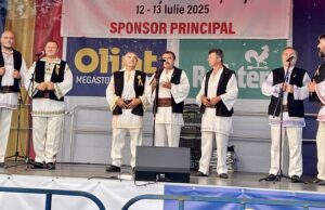 Casa de Cultură „Pr. Ion Ionescu”, alături de grupul vocal Haiducii Vlădicii, a dus cântecul popular din Topoloveni în inima Bucovinei